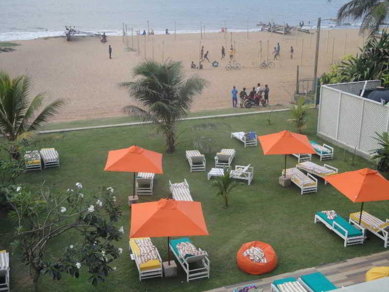 Hotel J Negombo Exteriör bild