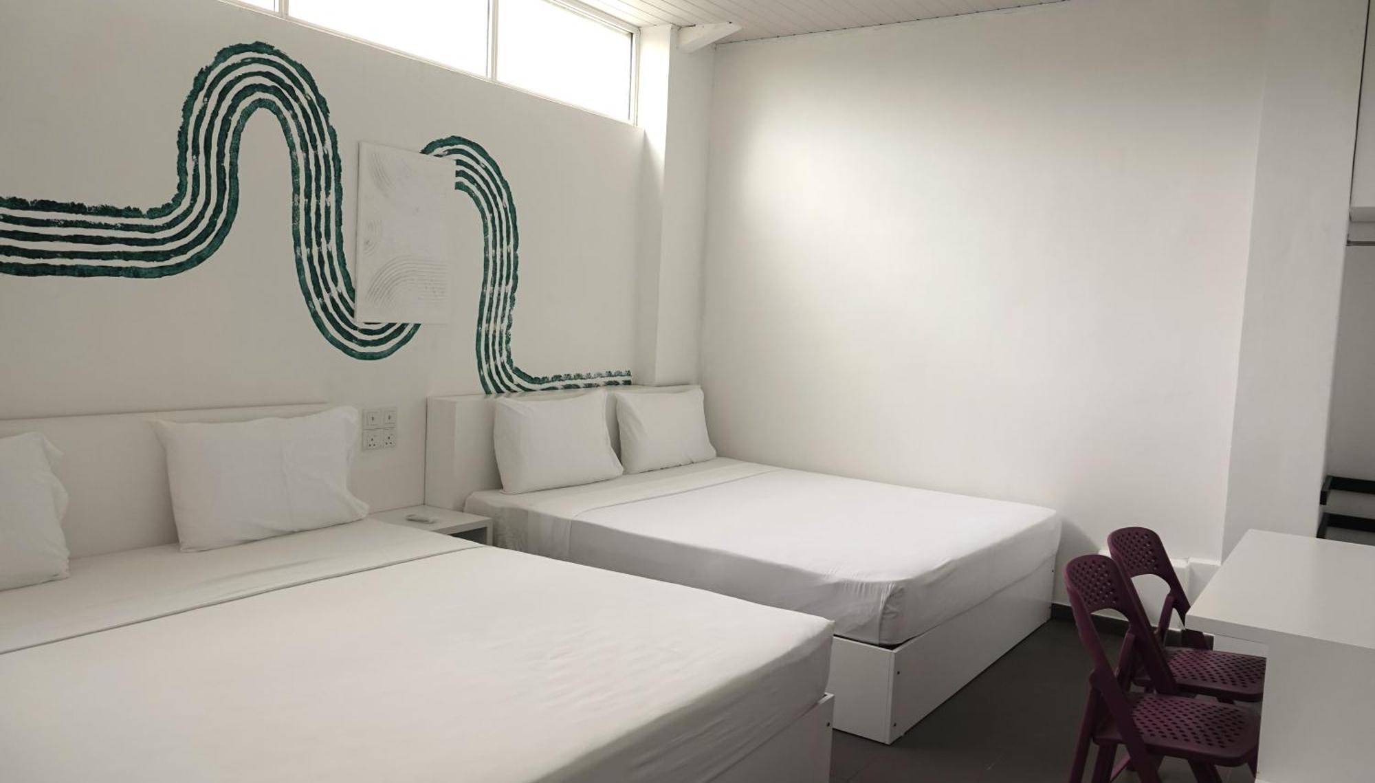 Hotel J Negombo Exteriör bild