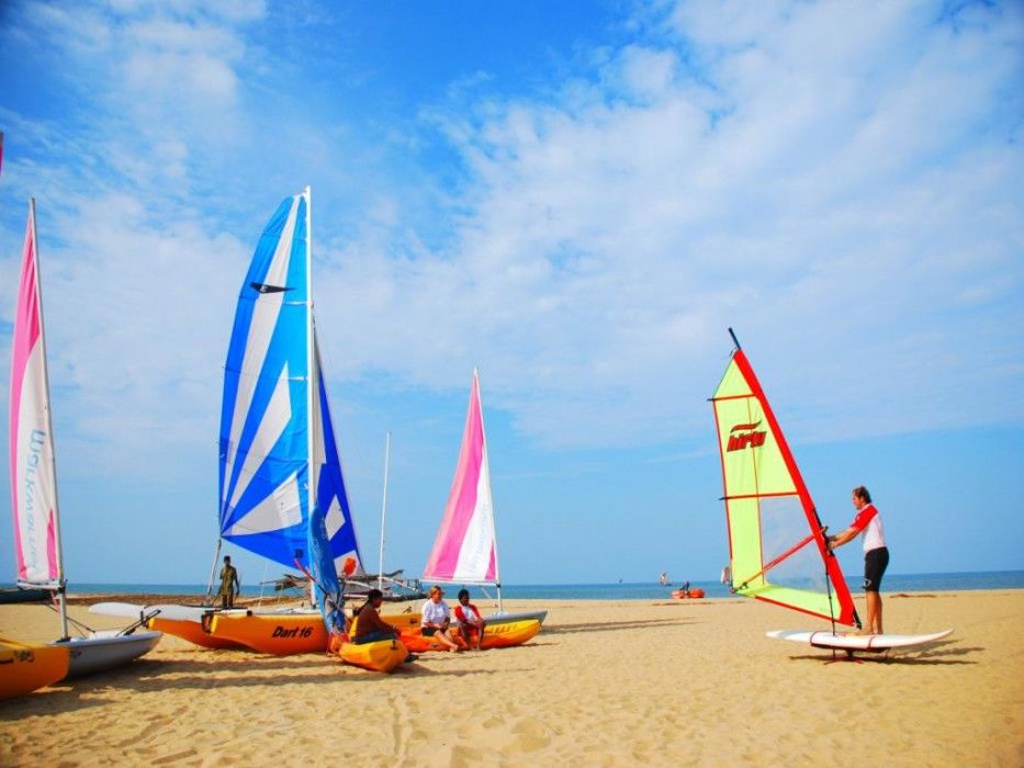 Hotel J Negombo Exteriör bild