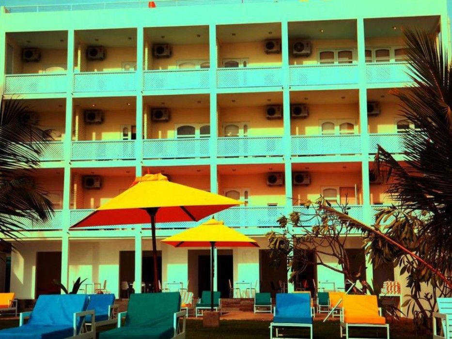 Hotel J Negombo Exteriör bild