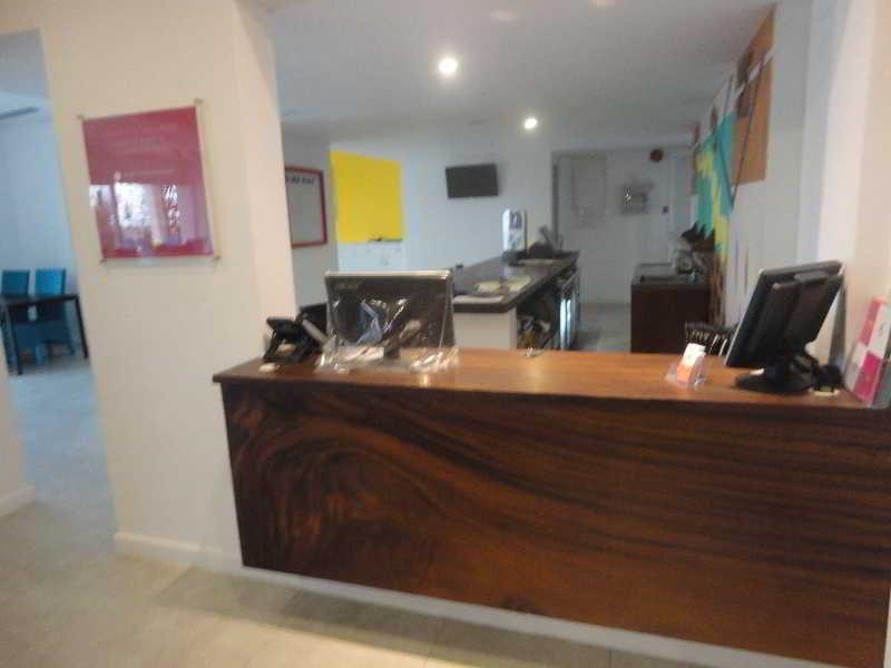 Hotel J Negombo Exteriör bild