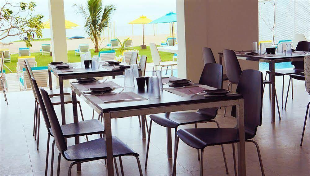 Hotel J Negombo Exteriör bild